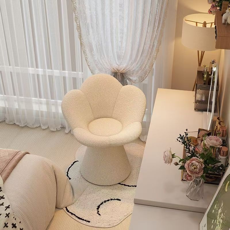 # Silla de Maquillaje Giratori - Furniture Lighting & Decor Magazine reseña y precio